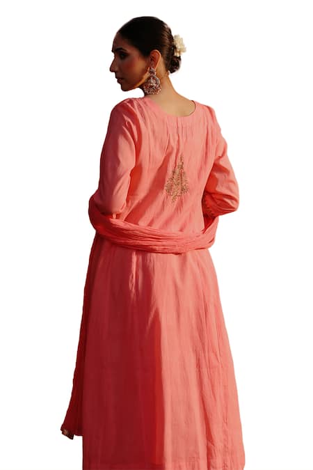 Shop Nazar By Indu Peach Cotton Zari, Embroidery Split V-neck Kurta Gharara Set Shop_Nazar By Indu_Peach Cotton Zari, Embroidery Split V-neck Kurta Gharara Set