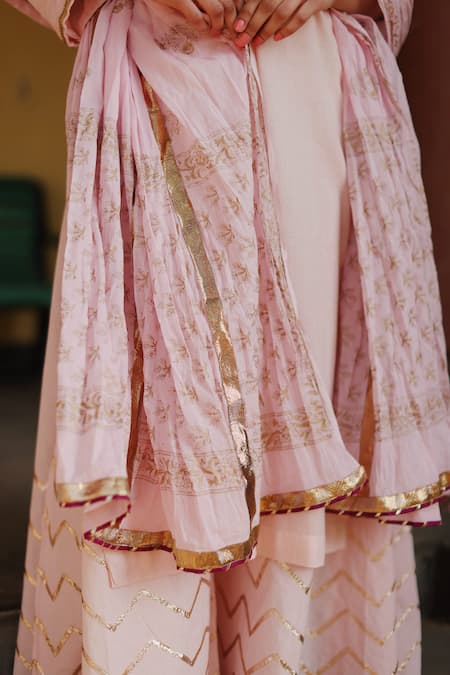 Buy Nazar By Indu Pink Cotton Zari, Sequins Keyhole Neck Flower Embroidered Kurta Gharara Set Online at Aza Fashions Buy_Nazar By Indu_Pink Cotton Zari, Sequins Keyhole Neck Flower Embroidered Kurta Gharara Set _Online_at_Aza_Fashions