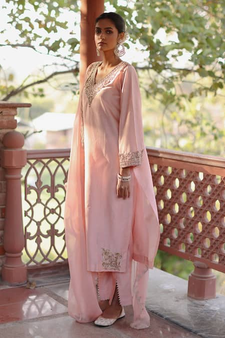 Shop Nazar By Indu Pink Chanderi Beads, Zari V-neck Placement Zardozi Embellished Kurta Pant Set at Aza Fashions Shop_Nazar By Indu_Pink Chanderi Beads, Zari V-neck Placement Zardozi Embellished Kurta Pant Set _at_Aza_Fashions