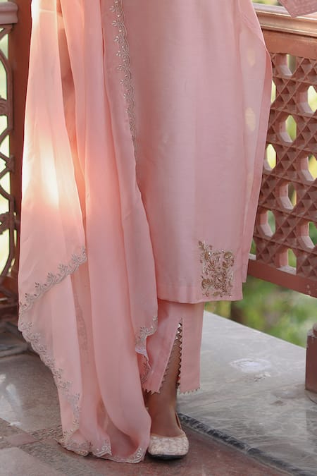 Buy Nazar By Indu Pink Chanderi Beads, Zari V-neck Placement Zardozi Embellished Kurta Pant Set Online at Aza Fashions Buy_Nazar By Indu_Pink Chanderi Beads, Zari V-neck Placement Zardozi Embellished Kurta Pant Set _Online_at_Aza_Fashions