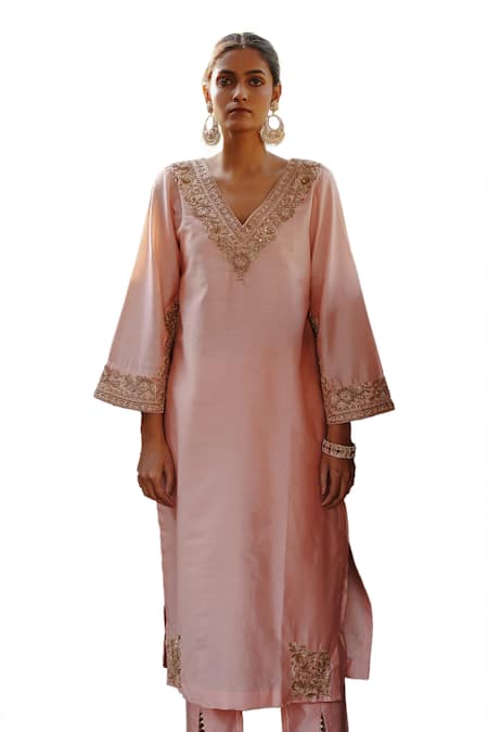 Buy Nazar By Indu Pink Chanderi Beads, Zari V-neck Placement Zardozi Embellished Kurta Pant Set Buy_Nazar By Indu_Pink Chanderi Beads, Zari V-neck Placement Zardozi Embellished Kurta Pant Set