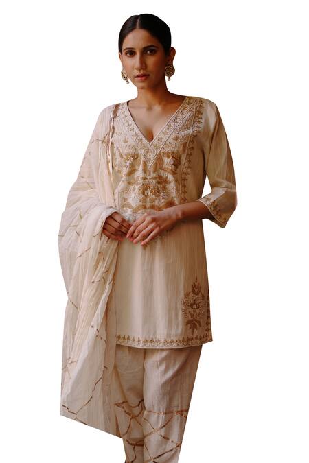Nazar By Indu_White Cotton Embroidery, Beads, Zari, Gota Patti V-neck Kurta Salwar Set _Online_at_Aza_Fashions