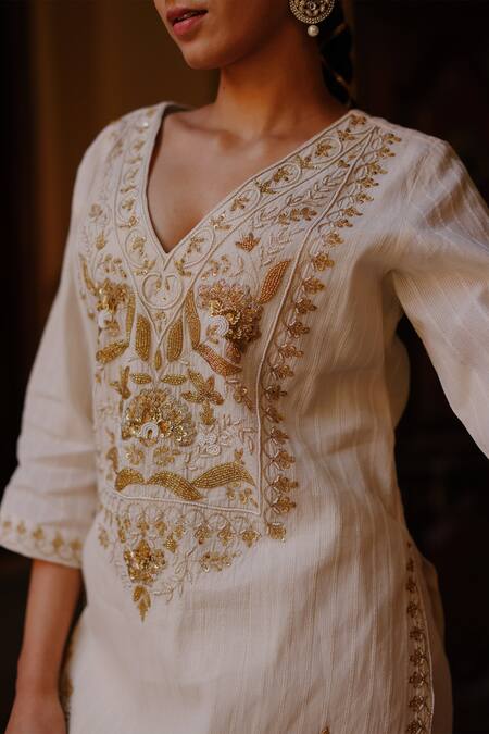 Buy_Nazar By Indu_White Cotton Embroidery, Beads, Zari, Gota Patti V-neck Kurta Salwar Set 