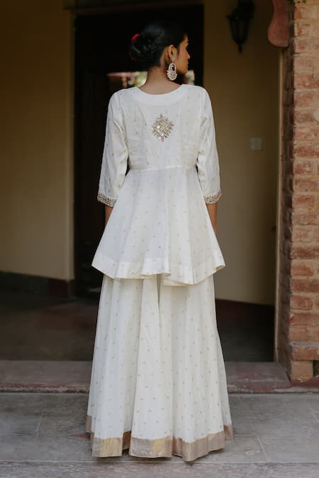 Shop Nazar By Indu White Cotton Embroidery, Mirrors Split Hand Block Print Short Kurta Skirt Set at Aza Fashions Shop_Nazar By Indu_White Cotton Embroidery, Mirrors Split Hand Block Print Short Kurta Skirt Set _at_Aza_Fashions