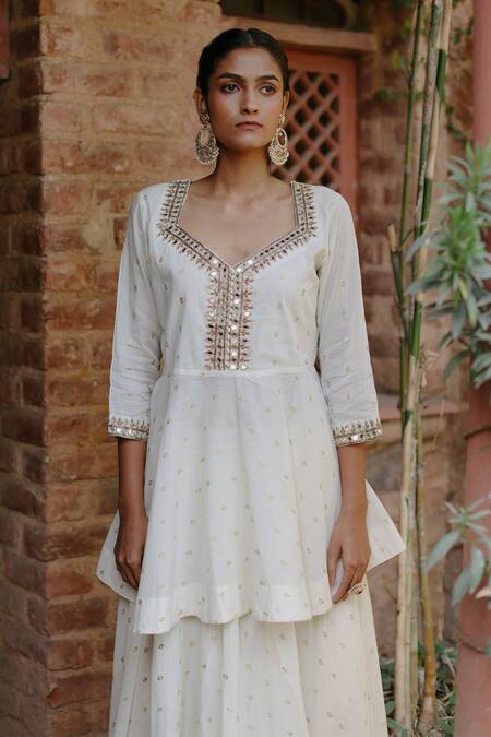 Nazar By Indu White Cotton Embroidery, Mirrors Split Hand Block Print Short Kurta Skirt Set Online at Aza Fashions Nazar By Indu_White Cotton Embroidery, Mirrors Split Hand Block Print Short Kurta Skirt Set _Online_at_Aza_Fashions