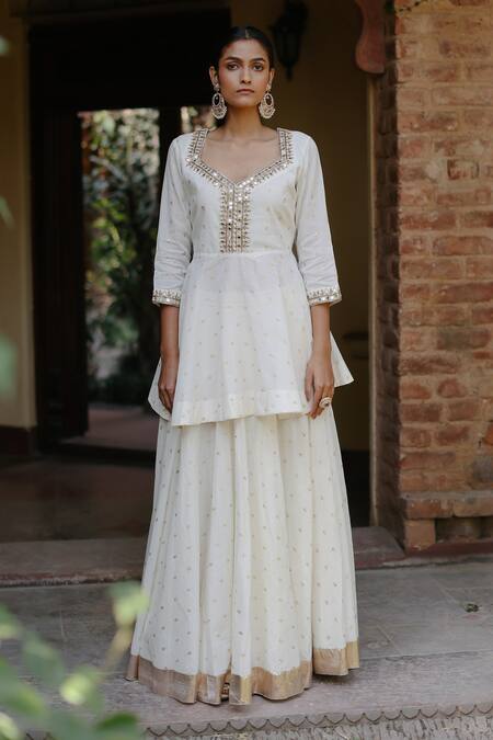 Nazar By Indu White Cotton Embroidery, Mirrors Split Hand Block Print Short Kurta Skirt Set at Aza Fashions Nazar By Indu_White Cotton Embroidery, Mirrors Split Hand Block Print Short Kurta Skirt Set _at_Aza_Fashions