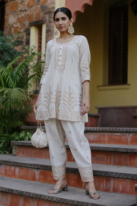 Buy Nazar By Indu White Cotton Gota Patti Round Neck Embroidered Short Kurta Salwar Set Online at Aza Fashions Buy_Nazar By Indu_White Cotton Gota Patti Round Neck Embroidered Short Kurta Salwar Set _Online_at_Aza_Fashions