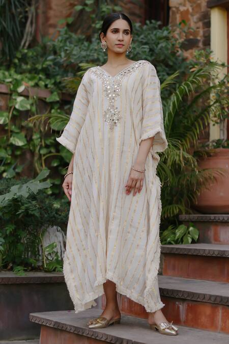 Nazar By Indu White Cotton Mirrors V-neck Embroidered Kaftan Online at Aza Fashions Nazar By Indu_White Cotton Mirrors V-neck Embroidered Kaftan _Online_at_Aza_Fashions