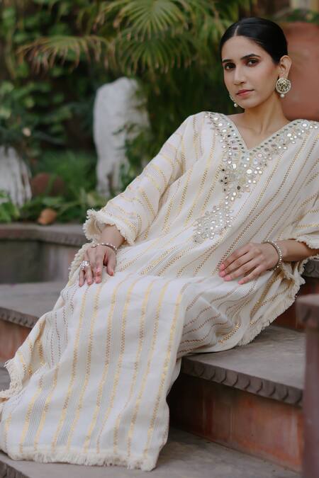 Nazar By Indu White Cotton Mirrors V-neck Embroidered Kaftan at Aza Fashions Nazar By Indu_White Cotton Mirrors V-neck Embroidered Kaftan _at_Aza_Fashions