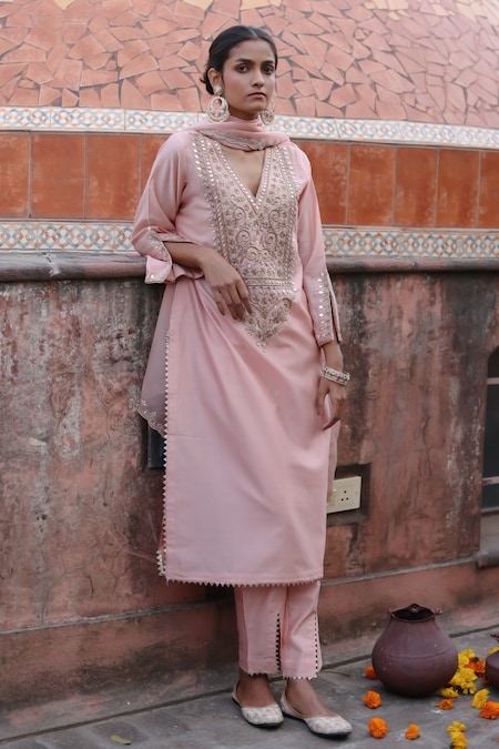 Nazar by Indu Pink Chanderi Hand Embroidered Gota Notched Round Straight Kurta Set 