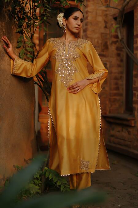 Buy Nazar By Indu Yellow Chanderi Mirrors, Embroidery Round Neck Kurta Set Online at Aza Fashions Buy_Nazar By Indu_Yellow Chanderi Mirrors, Embroidery Round Neck Kurta Set _Online_at_Aza_Fashions