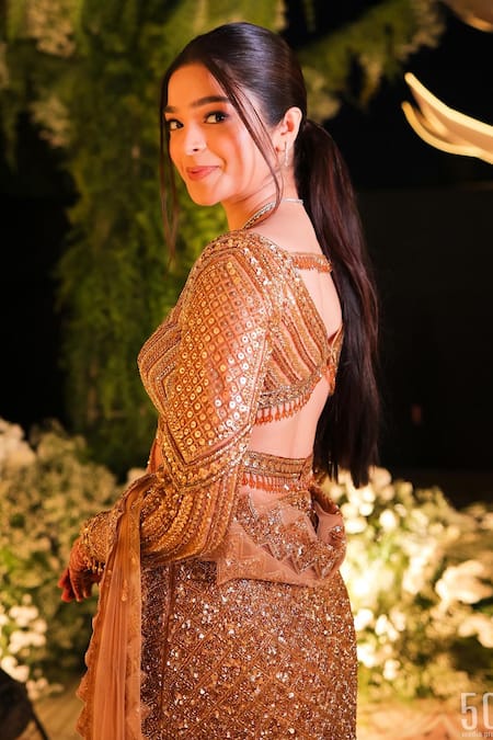 Isa By Dolly Wahal Gold Net Cut Work, Sequins, Crystals V-neck Zeal Fishcut Embroidered Lehenga Set Online at Aza Fashions Isa By Dolly Wahal_Gold Net Cut Work, Sequins, Crystals V-neck Zeal Fishcut Embroidered Lehenga Set _Online_at_Aza_Fashions