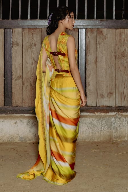 Raasa Selene Abstract Pattern Saree With Blouse 