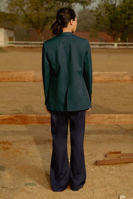 Raasa Bay Solid Blazer With Trouser 