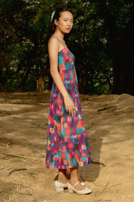 Raasa_Multi Color Cotton Muslin Printed Abstract Sweetheart Midi Dress _at_Aza_Fashions