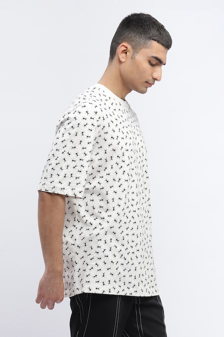 Shop_Abraham And Thakore_White Cotton Ant Motifs Pattern T-shirt _Online_at_Aza_Fashions