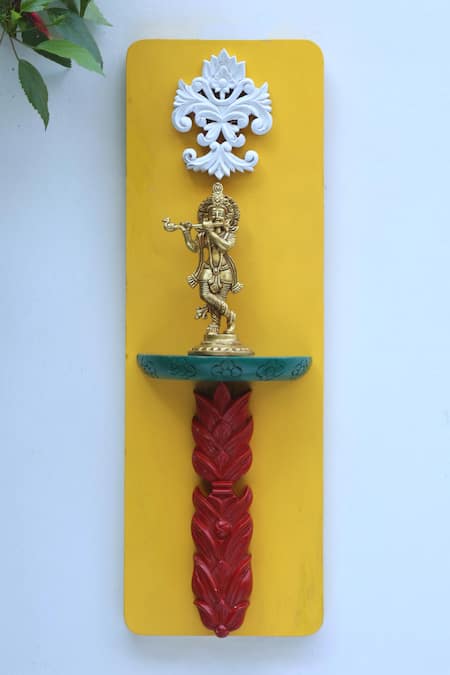 Amoliconcepts Yellow Wood Vibrant Harmony Carved Corbel 