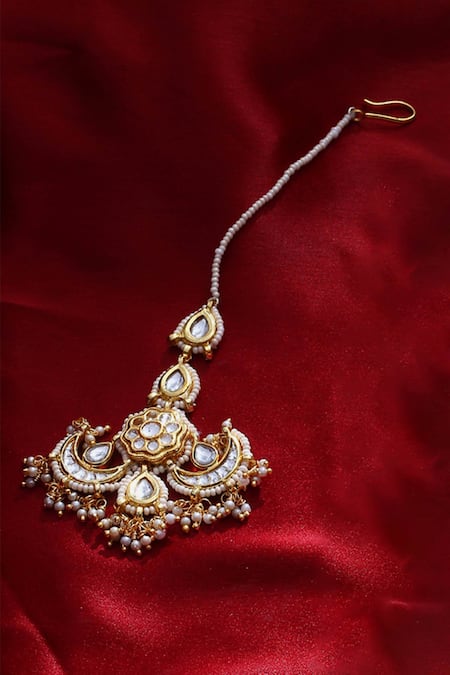 Dugran By Dugristyle Chaand Kundan Maangtikka 