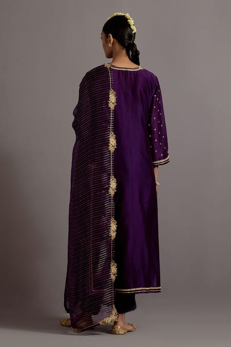 Shop Deep Thee Purple Organza, Chanderi Metallic Zardozi Phool Butti Embroidered Kurta Set at Aza Fashions Shop_Deep Thee_Purple Organza, Chanderi Metallic Zardozi Phool Butti Embroidered Kurta Set _at_Aza_Fashions
