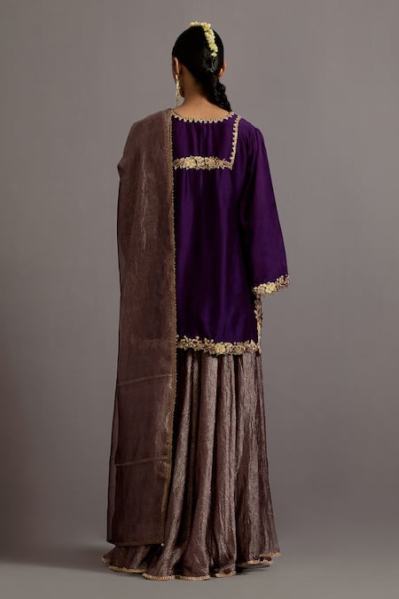 Shop Deep Thee Purple Organza, Chanderi, Tissue Embroidery V-neck Phool Guccha Yoke Kurta Set at Aza Fashions Shop_Deep Thee_Purple Organza, Chanderi, Tissue Embroidery V-neck Phool Guccha Yoke Kurta Set _at_Aza_Fashions