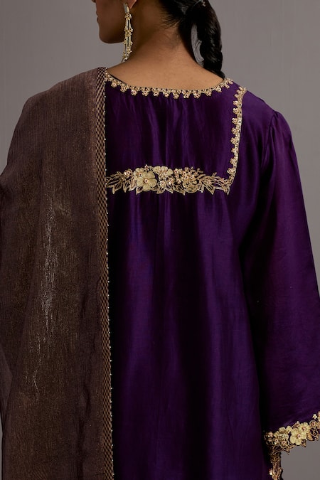 Deep Thee Purple Organza, Chanderi, Tissue Embroidery V-neck Phool Guccha Yoke Kurta Set Online at Aza Fashions Deep Thee_Purple Organza, Chanderi, Tissue Embroidery V-neck Phool Guccha Yoke Kurta Set _Online_at_Aza_Fashions