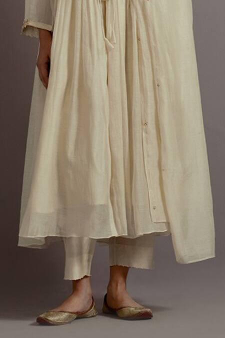 Deep Thee_Ivory Chanderi Embroidery Square Neck Guccha Booti Yoke Anarkali Set _Online_at_Aza_Fashions