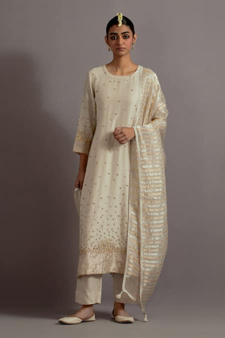 Deep Thee Ivory Chanderi Hand Embroidered Zardozi Round Floral Booti Straight Kurta Set