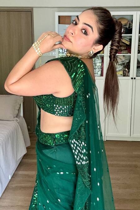 Asaga Emerald Green Tulle, Satin, Organza Wave Border Pre-draped Saree With Blouse at Aza Fashions Asaga_Emerald Green Tulle, Satin, Organza Wave Border Pre-draped Saree With Blouse _at_Aza_Fashions