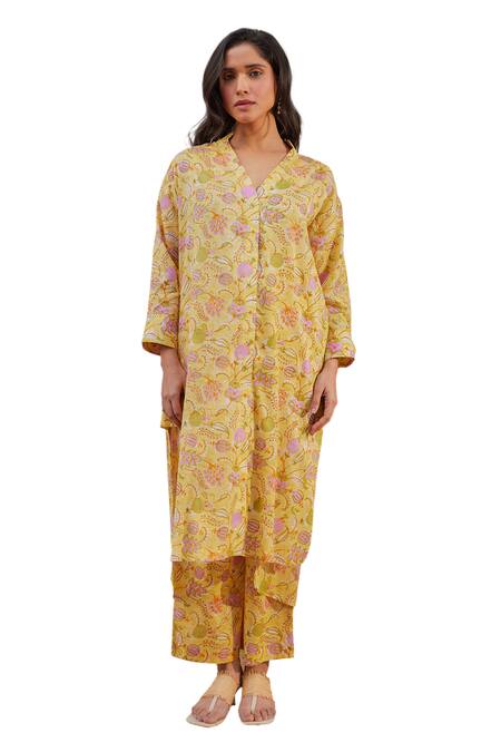 Buy Kapraaaha Yellow Muslin Embroidery V-neck Floral Print High-low Tunic With Palazzo Online at Aza Fashions Buy_Kapraaaha_Yellow Muslin Embroidery V-neck Floral Print High-low Tunic With Palazzo_Online_at_Aza_Fashions