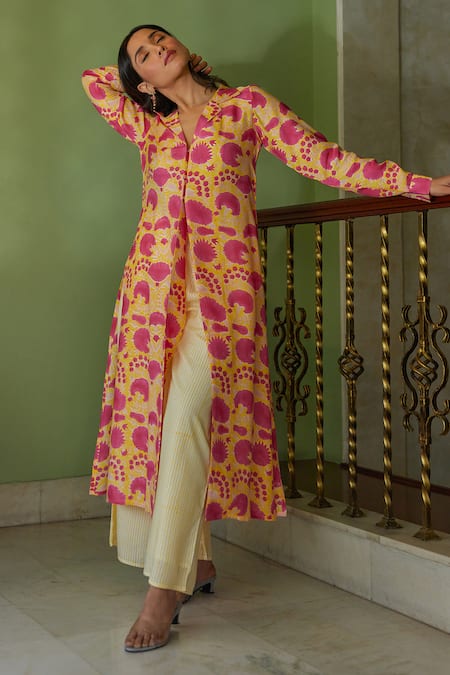 Buy_Kapraaaha_Yellow Muslin Collared Floral Print Tunic With Palazzo _Online_at_Aza_Fashions