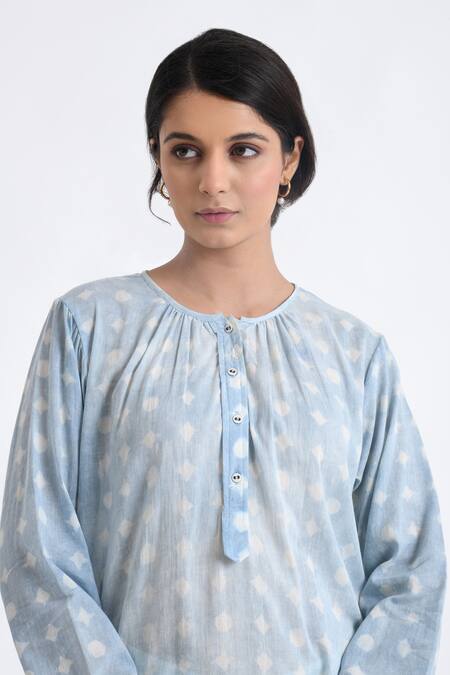 JAYATI GOENKA_Blue Cotton Round Neck Block Print Long Kurta With Pant _at_Aza_Fashions