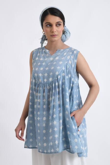 JAYATI GOENKA_Blue Cotton Sleeveless Yoke Print Top With Pant _at_Aza_Fashions
