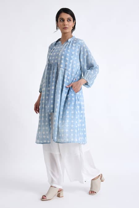 Buy_JAYATI GOENKA_Blue Cotton Embroidery Mandarin Collar Block Print Flared Long Robe And Pant Set _Online_at_Aza_Fashions