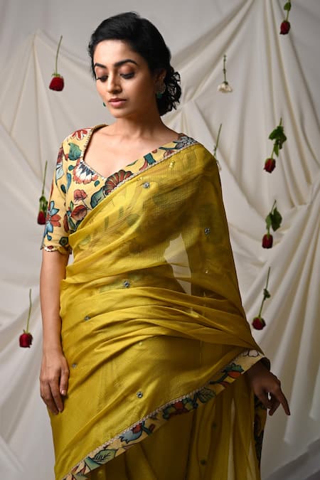 Buy_Aamra By Lavanya_Yellow Silk, Kota Doria Kalamkari Border Saree With Unstitched Blouse Piece _Online_at_Aza_Fashions