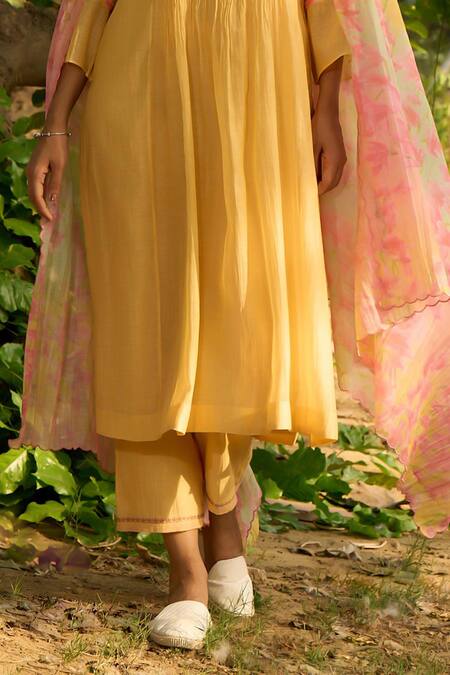 Priti Prashant_Yellow Cotton, Silk, Chiffon Embroidery Round Neck Baya Smocked Front Kurta Set _Online_at_Aza_Fashions