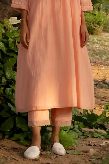 Priti Prashant Peach Cotton, Silk Embroidery Round Neck Maina Pleated Kurta With Pant Set Online at Aza Fashions Priti Prashant_Peach Cotton, Silk Embroidery Round Neck Maina Pleated Kurta With Pant Set _Online_at_Aza_Fashions