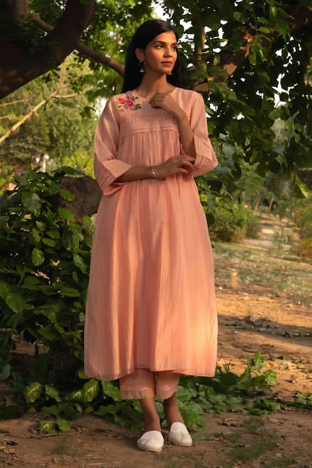 Shop Priti Prashant Peach Cotton, Silk Embroidery Round Neck Maina Pleated Kurta With Pant Set Online at Aza Fashions Shop_Priti Prashant_Peach Cotton, Silk Embroidery Round Neck Maina Pleated Kurta With Pant Set _Online_at_Aza_Fashions