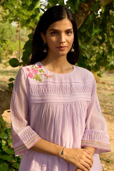 Priti Prashant Purple Cotton, Silk, Chiffon Maina Pleated Kurta Set With Floral Dupatta at Aza Fashions Priti Prashant_Purple Cotton, Silk, Chiffon Maina Pleated Kurta Set With Floral Dupatta _at_Aza_Fashions