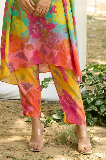 Priti Prashant_Multi Color Crepe Printed Floral Round Kaftan And Pant Set _Online_at_Aza_Fashions