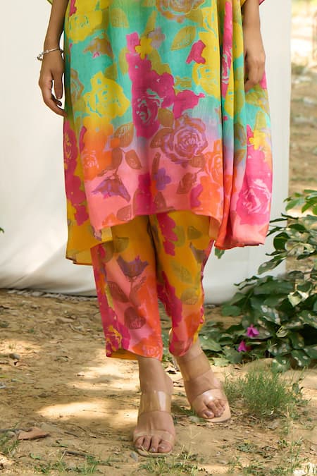 Priti Prashant_Multi Color Crepe Printed Floral Round Kaftan And Pant Set _at_Aza_Fashions
