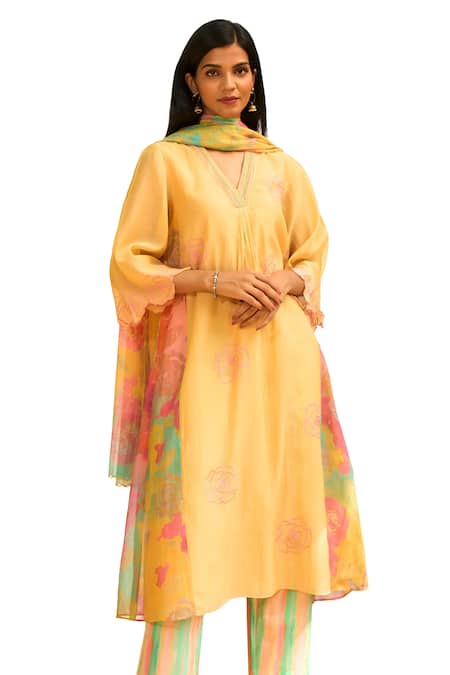 Shop_Priti Prashant_Yellow , Satin Embroidery V-neck Rajhans Floral Kurta Set _Online_at_Aza_Fashions