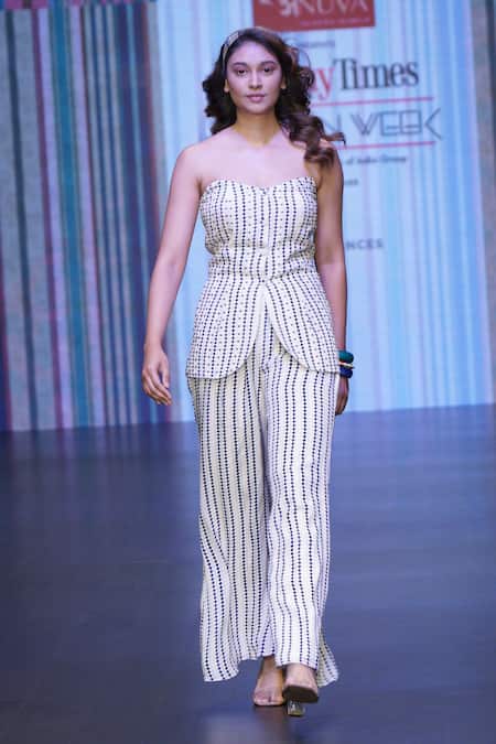 Shop_Sandhya Shah_White Crepe Sweetheart Neck Petra Geometric Print Strapless Top With Pant _at_Aza_Fashions