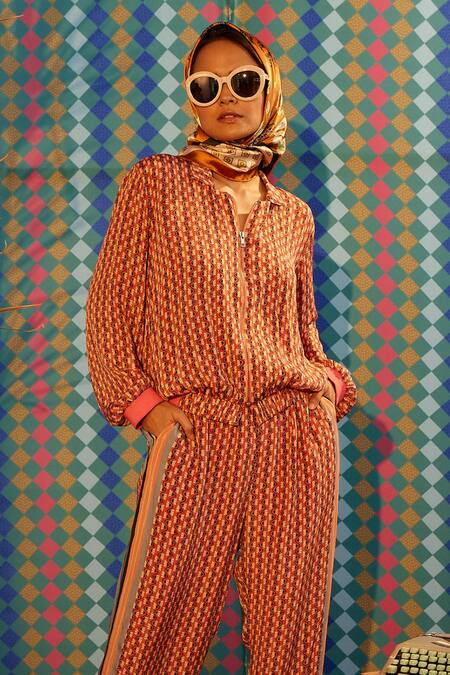 Buy Sandhya Shah Red Crepe, Linen Collared Daphne Floral Print Top And Pant Co-ord Set Online at Aza Fashions Buy_Sandhya Shah_Red Crepe, Linen Collared Daphne Floral Print Top And Pant Co-ord Set _Online_at_Aza_Fashions