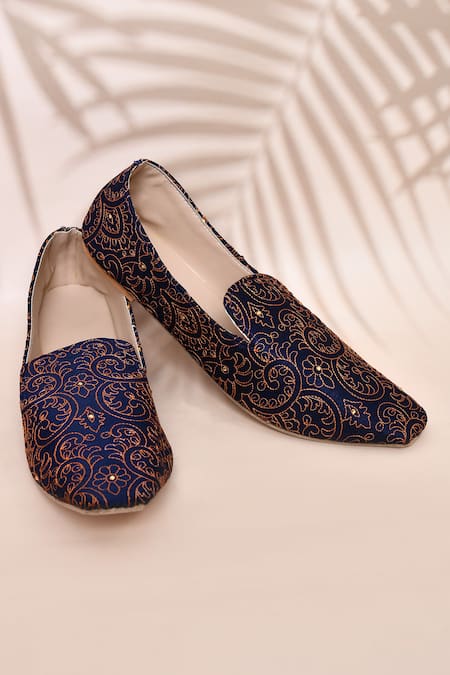 Aryavir Malhotra Blue Floral Embroidered Loafers 