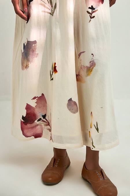 Shop Kharakapas Off White Cotton V-neck Teen Spirit Floral Print Jumpsuit Shop_Kharakapas_Off White Cotton V-neck Teen Spirit Floral Print Jumpsuit