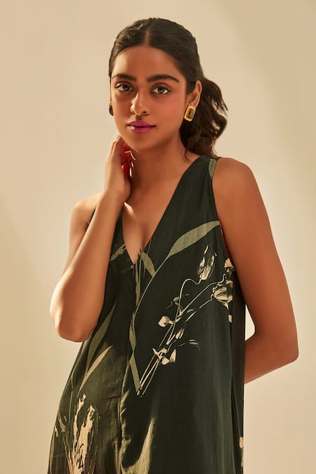 Shop_Kharakapas_Black Cotton V-neck Twilight Floral Print Jumpsuit _Online_at_Aza_Fashions