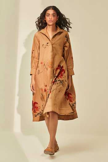 Buy Kharakapas Brown Cotton Collared Into The Woods Print Dress at Aza Fashions Buy_Kharakapas_Brown Cotton Collared Into The Woods Print Dress _at_Aza_Fashions