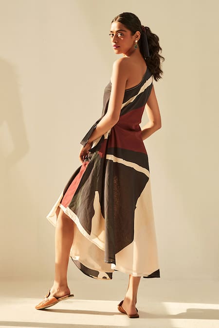Buy_Kharakapas_Black Cotton Asymmetric Aba One Shoulder Printed Dress _Online_at_Aza_Fashions