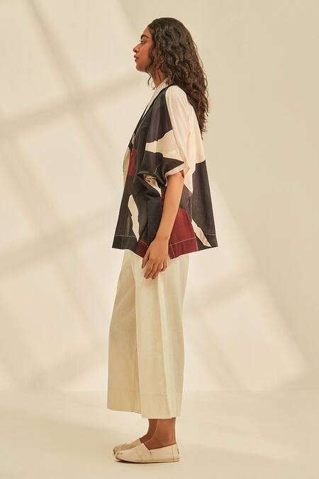 Shop_Kharakapas_Black Cotton Shawl Neck Abba Abstract Print Shrug _Online_at_Aza_Fashions