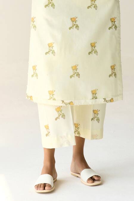 Shyam Narayan Prasad_Green Chanderi Embroidery, Sequins, Applique Round Hand Block Printed Kurta Set _at_Aza_Fashions